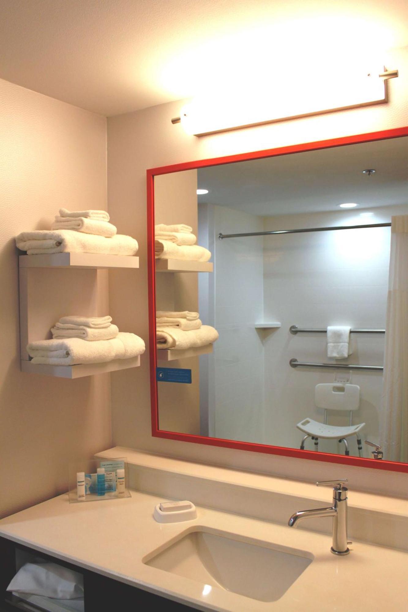 Hampton Inn Forsyth Eksteriør billede