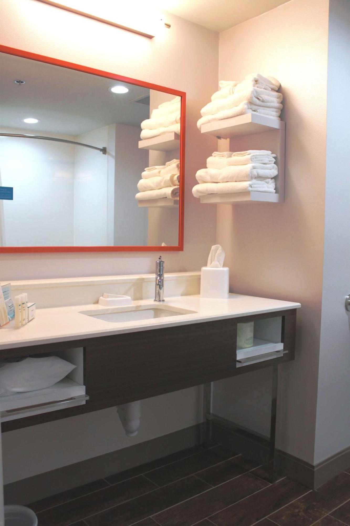 Hampton Inn Forsyth Eksteriør billede