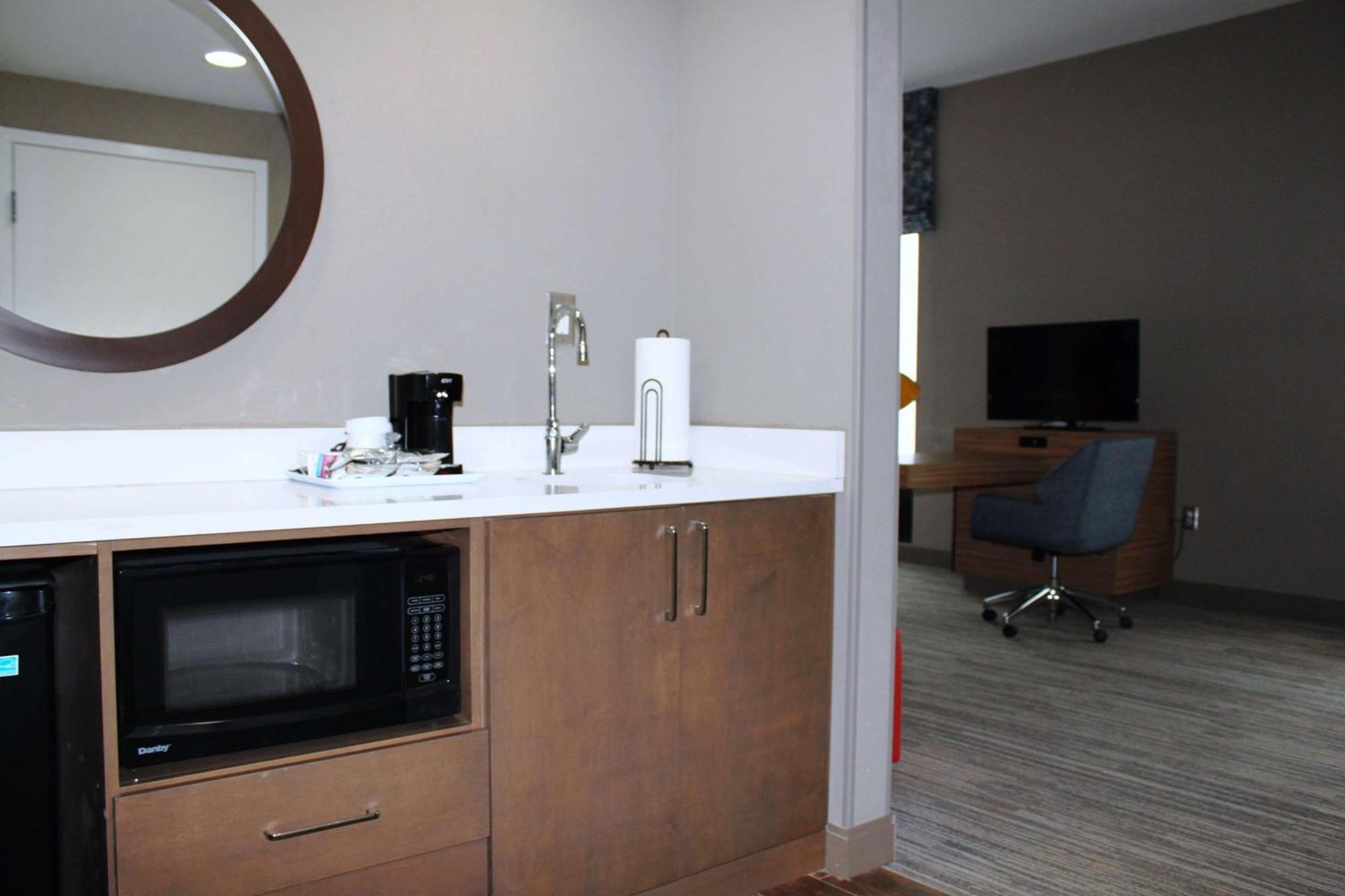 Hampton Inn Forsyth Eksteriør billede