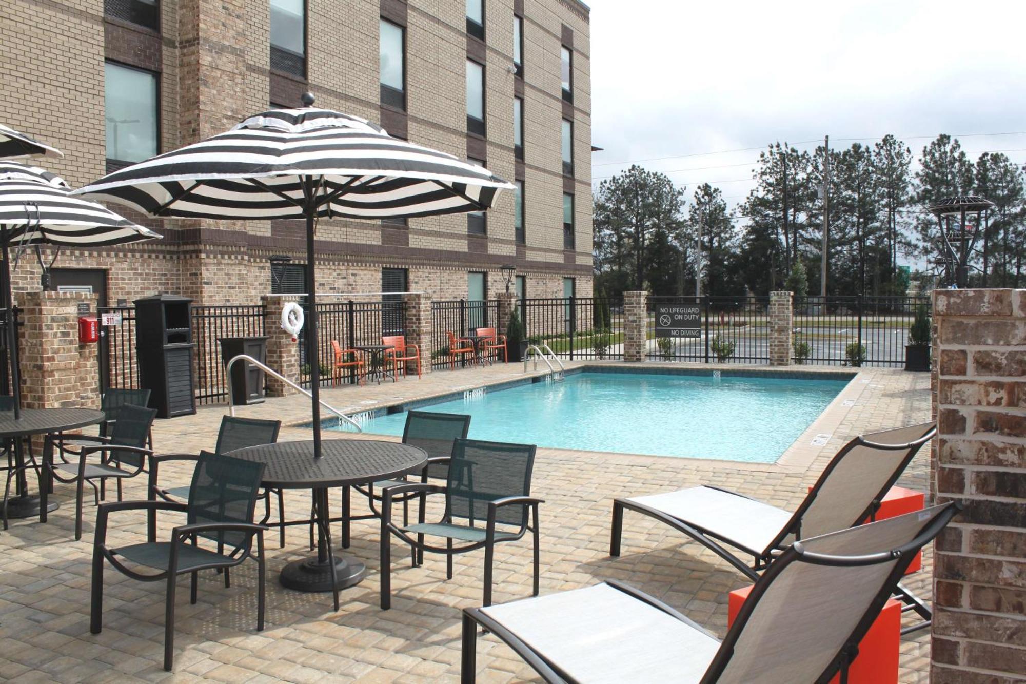 Hampton Inn Forsyth Eksteriør billede